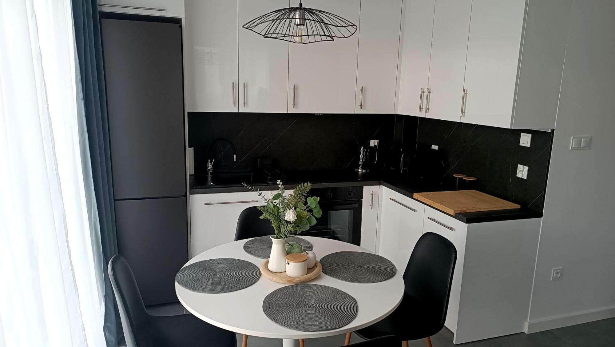 Apartament Sady ブスコ・ズドロイ エクステリア 写真
